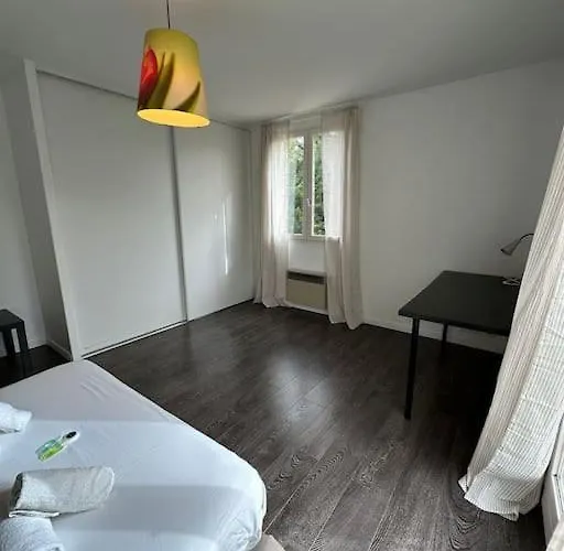 Lägenhet Constance 3 - Spacieux En Dernier Etage Antibes