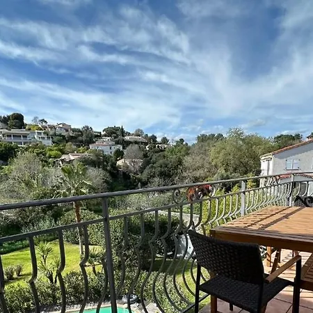 Constance 3 - Spacieux En Dernier Etage Daire Antibes