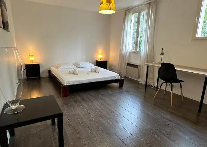 Constance 3 - Spacieux En Dernier Etage Daire Antibes